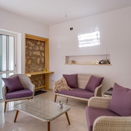 Elegant Apartment Iris Mali Lošinj Exteriör bild