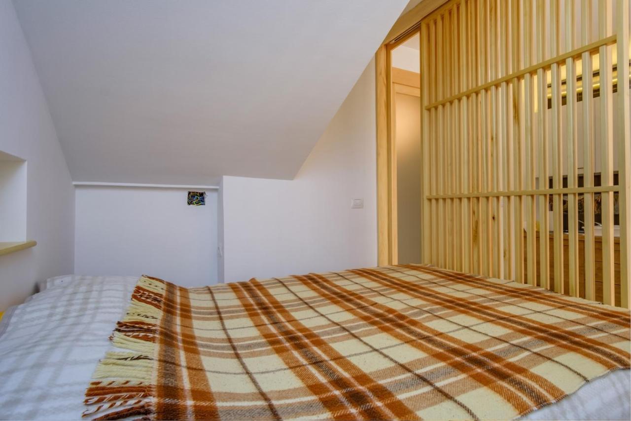 Elegant Apartment Iris Mali Lošinj Exteriör bild